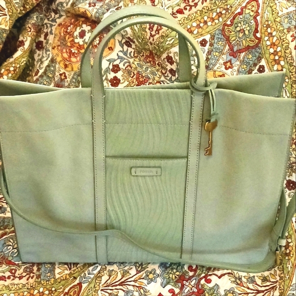Fossil Handbags - Fossil🗝 Carmen Tote Bag in Sage Green Leather